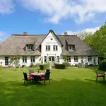 Casa vacanze With 2 Bedrooms Uelvesbull
