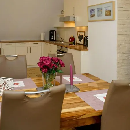 With 2 Bedrooms Casa vacanze *