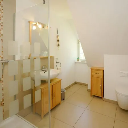 With 2 Bedrooms Hébergement de vacances *